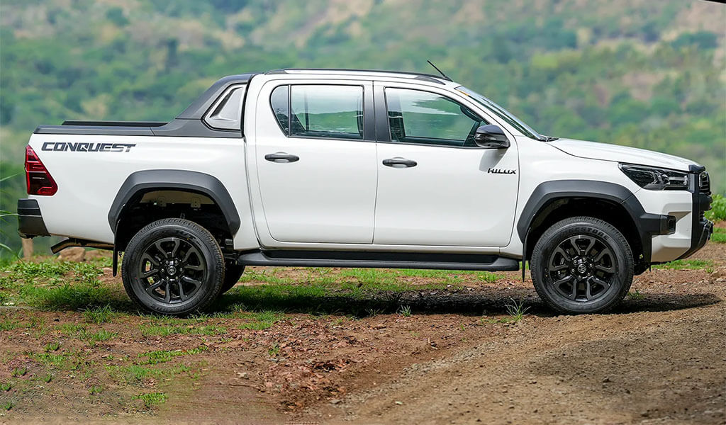 Hilux (features 4)