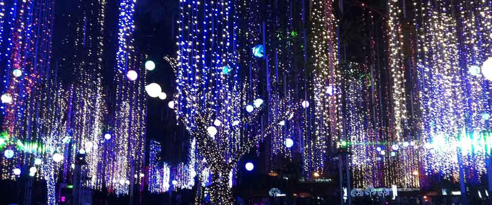 4 Great Spots in Metro Manila to Drive by this Christmas