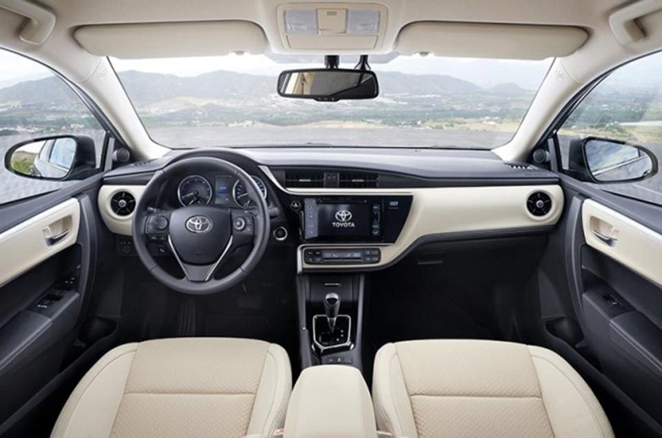 Toyota Altis Interior TOYOTA
