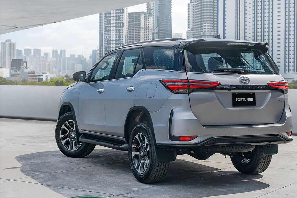 Fortuner Features 2